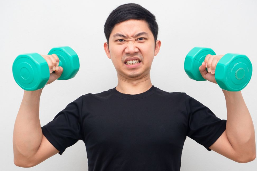 Can Lifting Heavy Weight Above Shoulders Cause ETD?